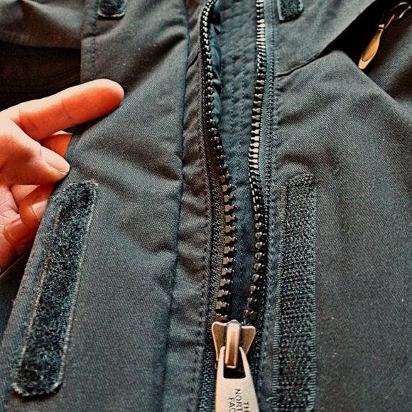 The North Face Women's Hyvent Goose Down Hooded Parka Coat Jacket in Black - Picture 7 of 16